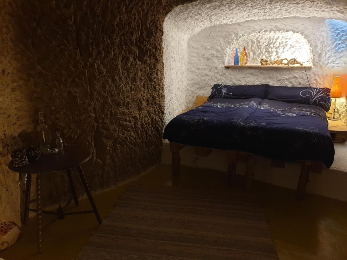 Creatively Designed Cavehouse With Jacuzzi Villa Gorafe Eksteriør bilde