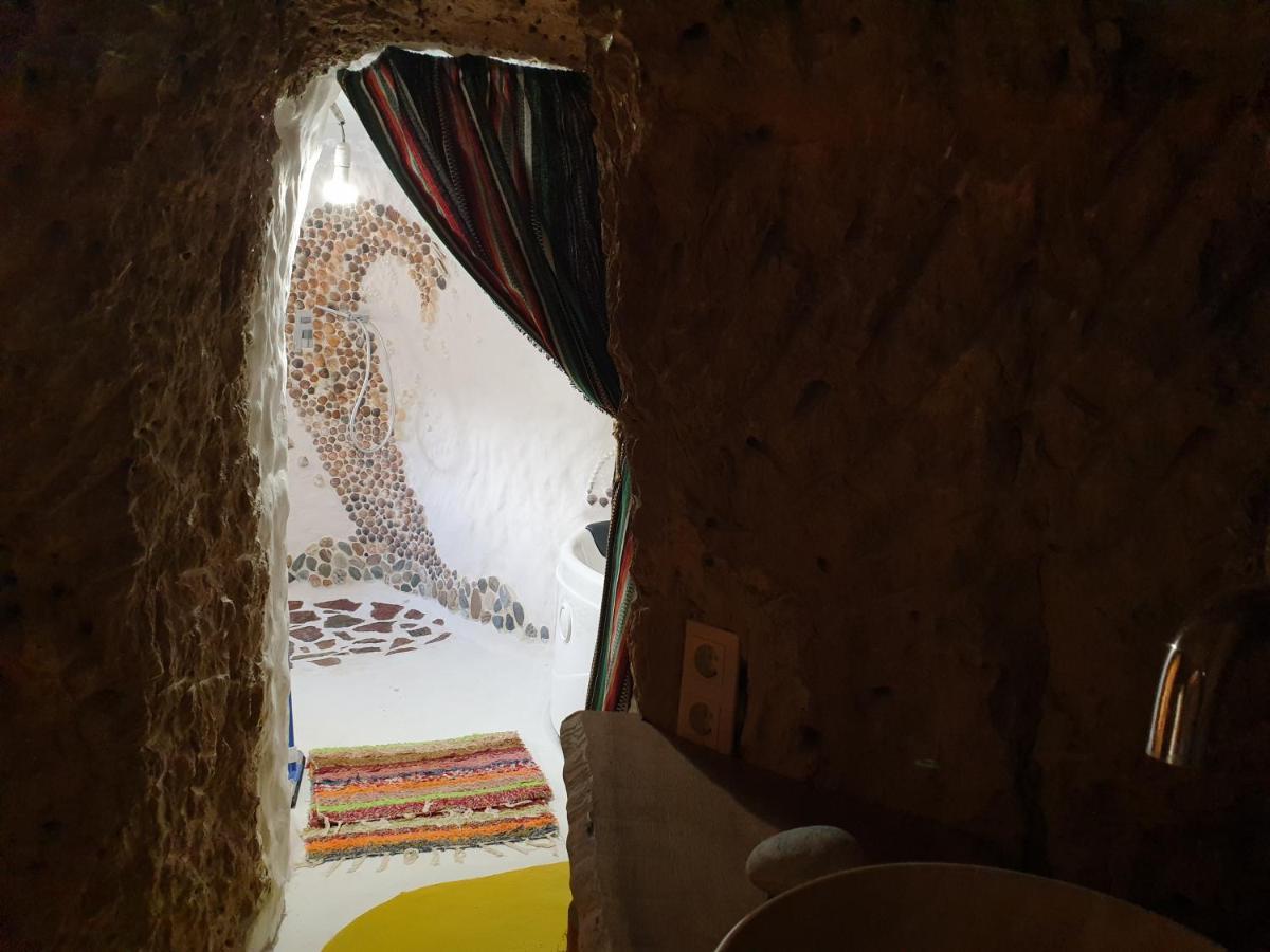 Creatively Designed Cavehouse With Jacuzzi Villa Gorafe Eksteriør bilde