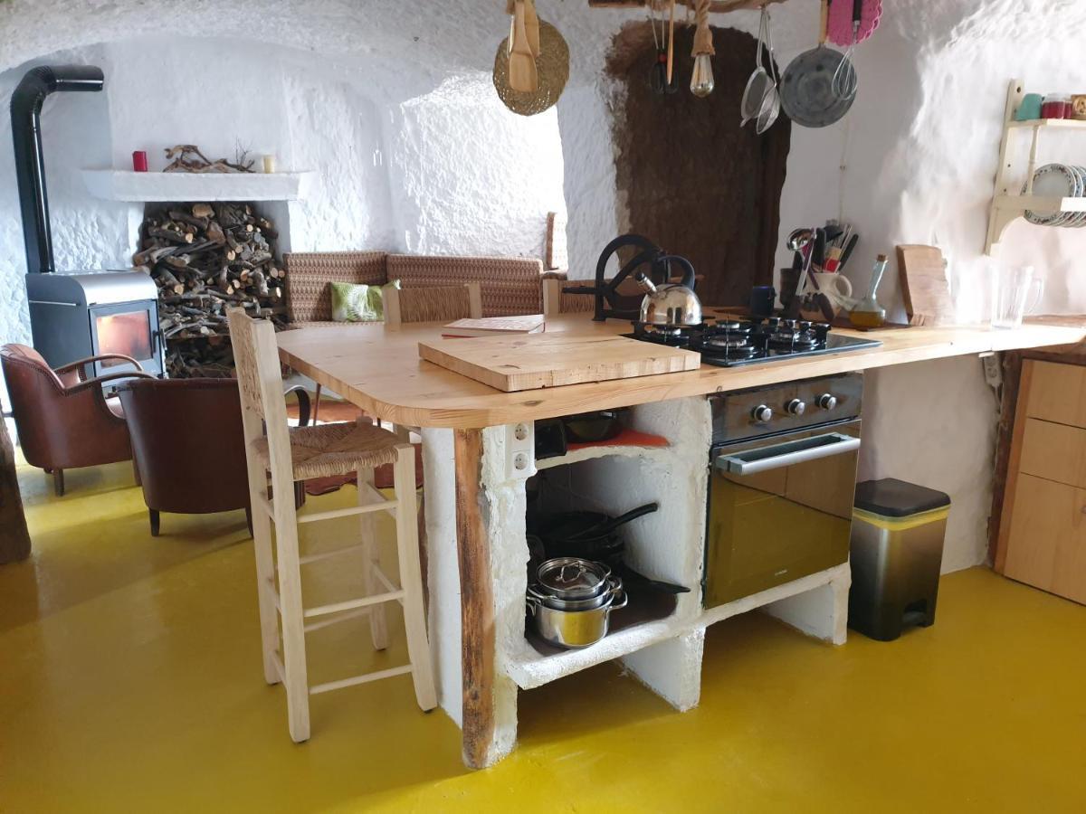 Creatively Designed Cavehouse With Jacuzzi Villa Gorafe Eksteriør bilde